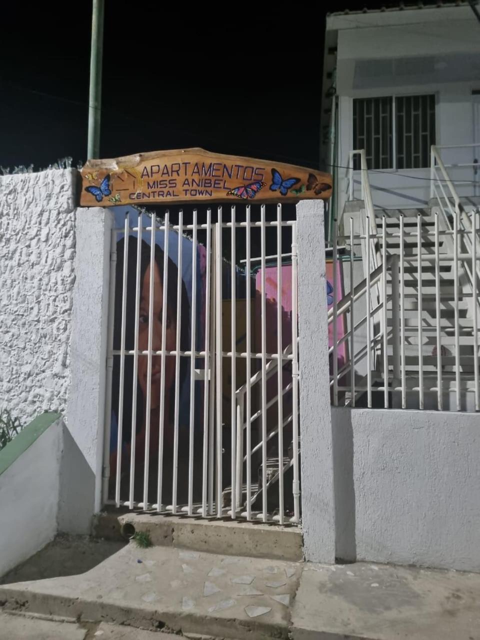 Posada Miss Anibel Central Town San Andrés المظهر الخارجي الصورة